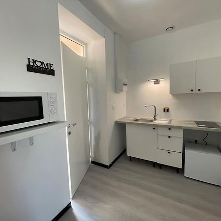 Studio A2 18M2 Cosy 5Minutes Gare Parking Gratuit Rue De La Mure Roanne Exteriér fotografie